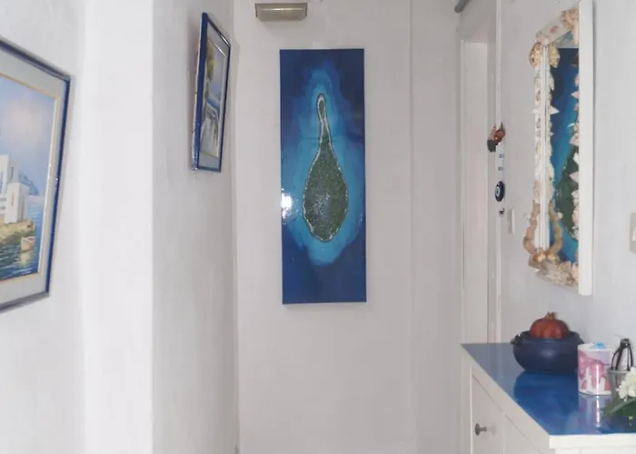 Fay's Paradise Apartament *