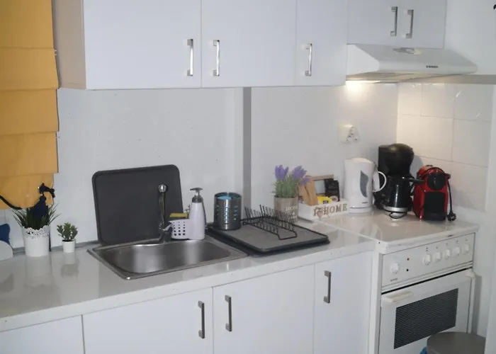 Fay's Paradise Apartament Polychrono