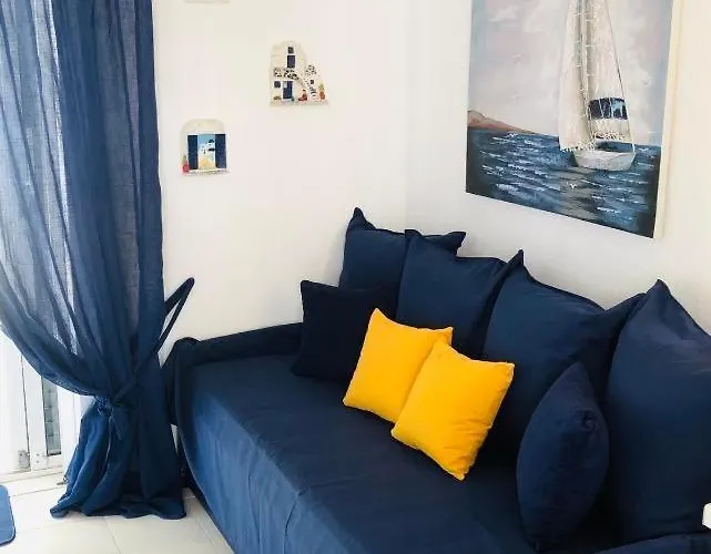 Fay's Paradise Apartament *