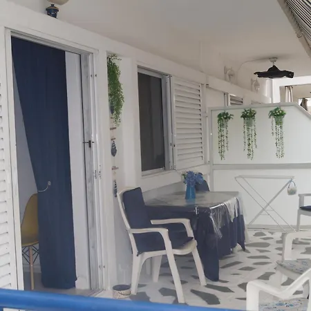 Apartman Fay's Paradise Políhrono